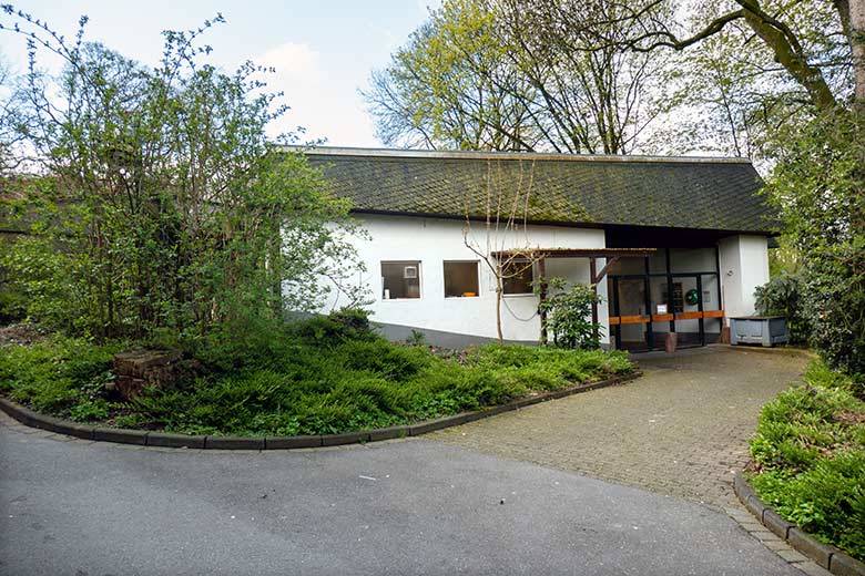 Zugang zum Vogel-Haus am 25. April 2023 im Grünen Zoo Wuppertal