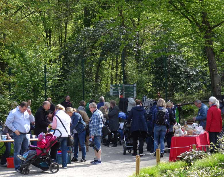 Informationen und Aktionen am Tag des Wolfes am 30. April 2017 im Grünen Zoo Wuppertal