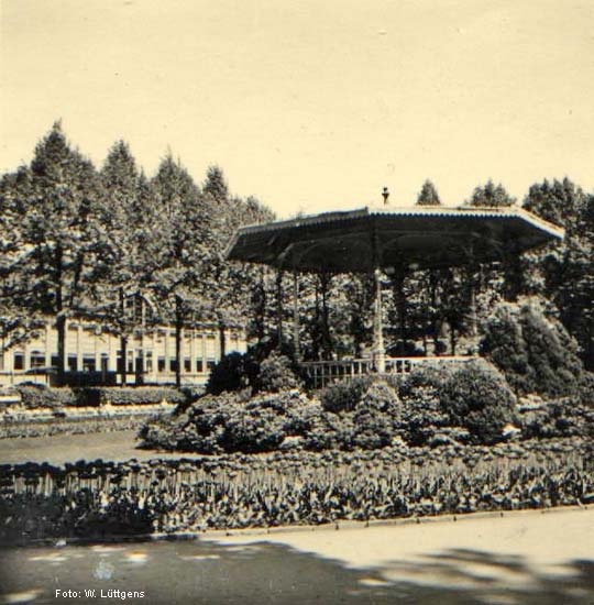 Pavillon im Zoologischen Garten Wuppertal um 1936 (Foto W. Lüttgens)