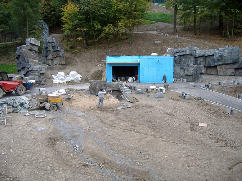 Blick von der Samba-Brücke am 27. Oktober 2006 auf die Baustelle im Tiger-Tal im Zoo Wuppertal