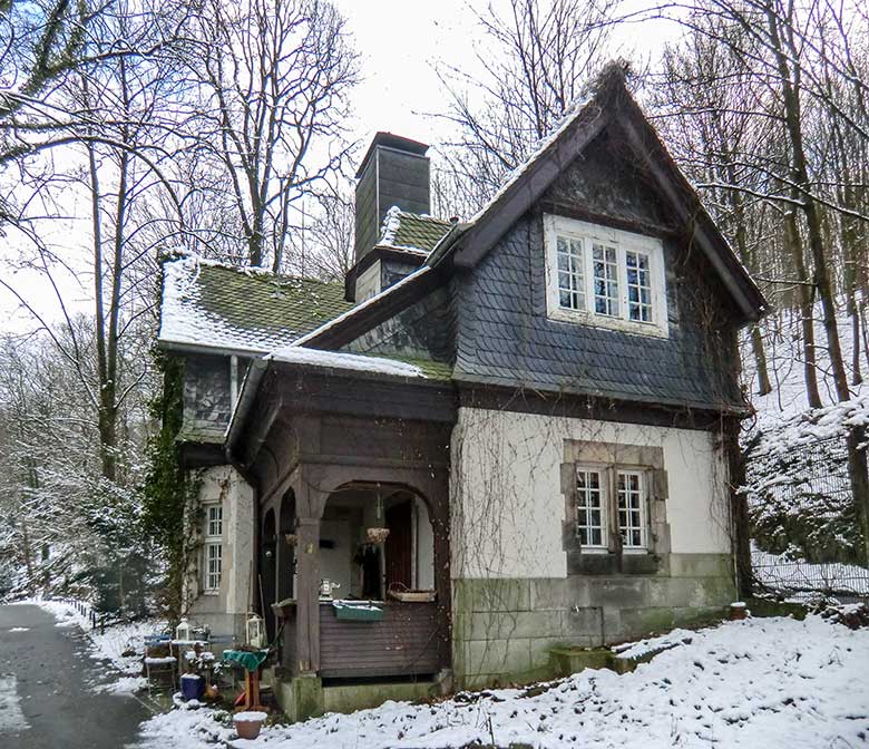 Ehemaliges Pförtnerhaus der Villa Boettinger am 9. Februar 2013 im Zoologischen Garten der Stadt Wuppertal