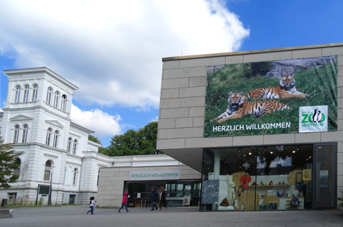 Zoo-Eingang zum Grünen Zoo Wuppertal
