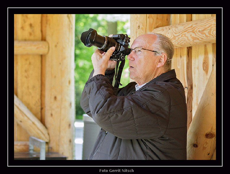 Der Zoofotograf Diedrich Kranz im Mai 2017 im Grünen Zoo Wuppertal (Foto Gerrit Nitsch)