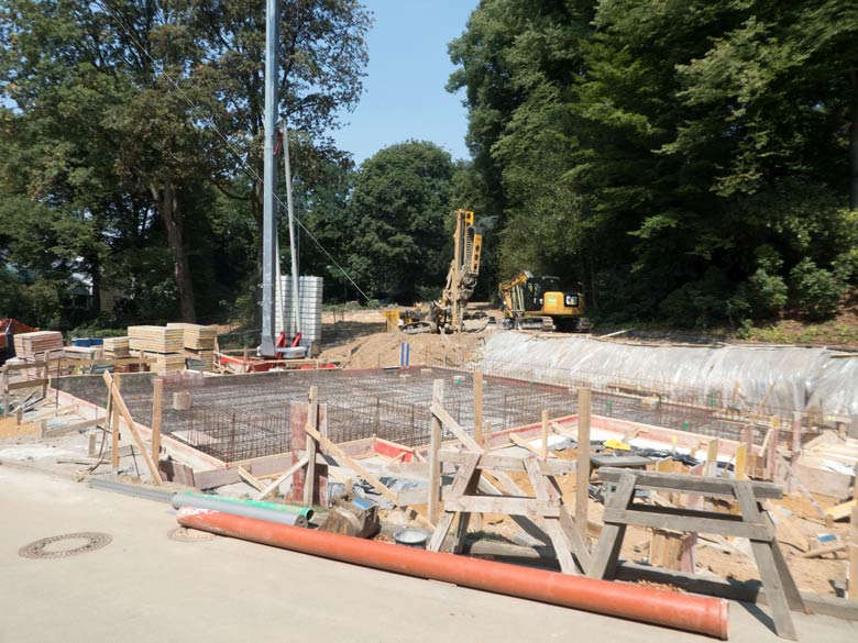 Baustelle für die begehbare Freiflugvoliere ARALANDIA am 21. Juli 2018 im Grünen Zoo Wuppertal