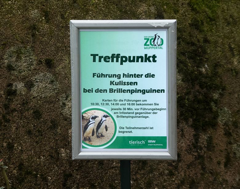 Aushang zum Treffpunkt für Führungen am 6. April 2019 beim Pinguintag im Zoologischen Garten Wuppertal