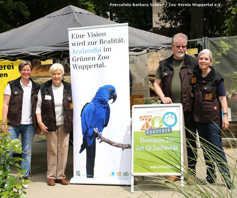Ehrenamtlich Mitwirkende beim Zooförderer-Tag am 6. Juni 2019 im Grünen Zoo Wuppertal (Pressefoto Barbara Scheer - Zoo-Verein Wuppertal e.V.)