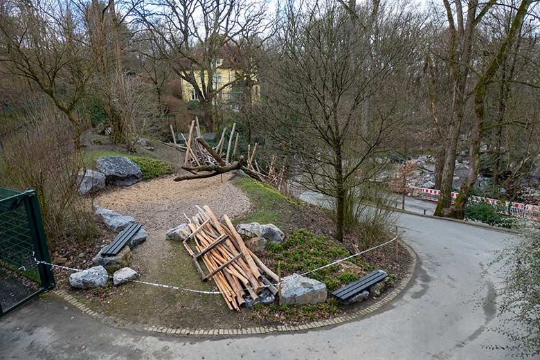 Der gesperrte Spielplatz am 27. März 2023 neben der Samba-Trasse im Wuppertaler Zoo