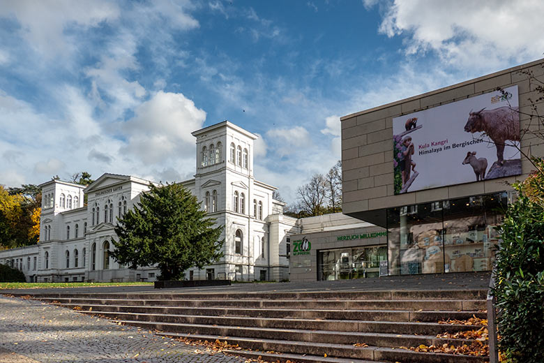 Eingang zum Grünen Zoo Wuppertal am 2. November 2023