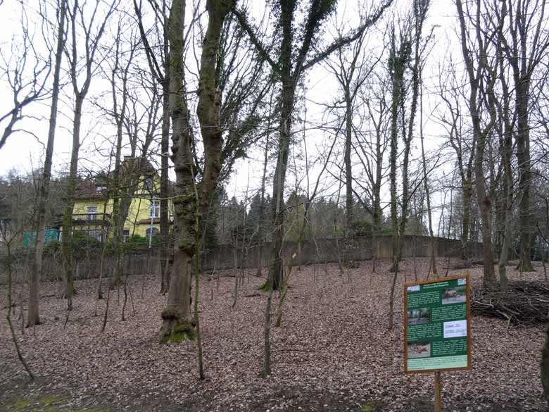 Bauschild Miluanlage am 22. März 2016 im Grünen Zoo Wuppertal