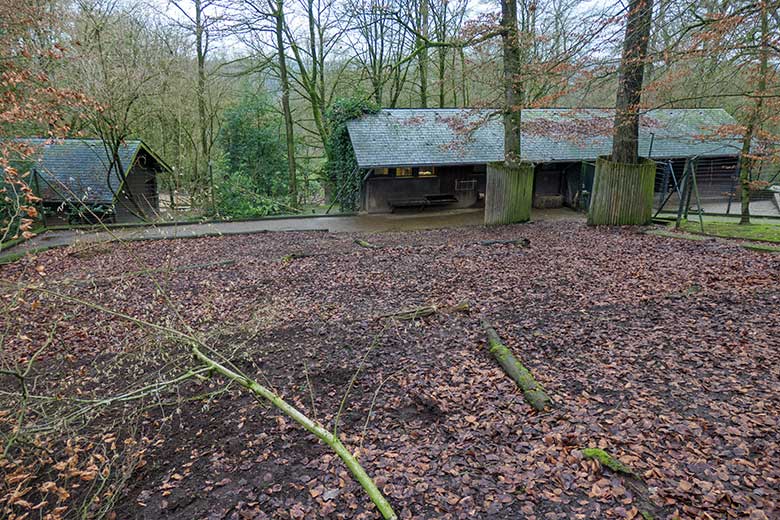 Leere ehemalige rechte Außenanlage für Rentiere (Haustierform) am 18. Januar 2022 im Grünen Zoo Wuppertal