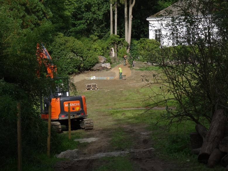 Bauarbeiten für das Fundament für den Unterstand für die Yaks am 2. September 2016 im Zoo Wuppertal