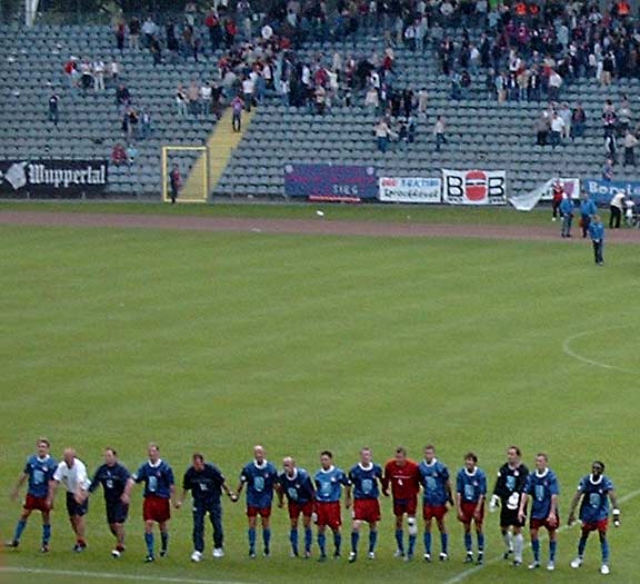 Fußballspiel WSV gegen Preußen Münster im Stadion am Zoo in Wuppertal am 6. September 2003