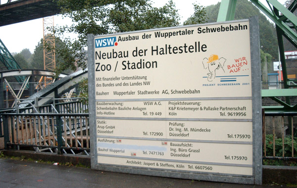 Schild Neubau der Haltestelle im Oktober 2002